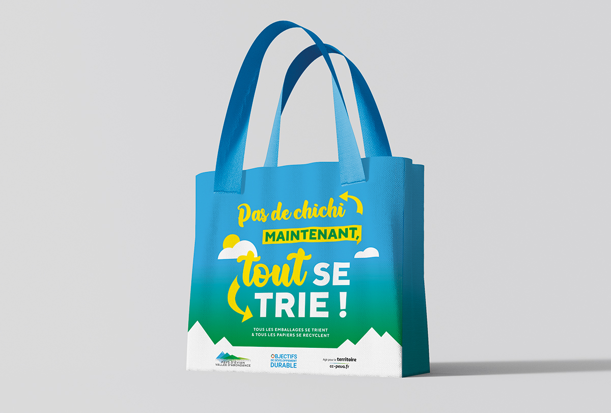 Evian, aussi, simplifie son tri !